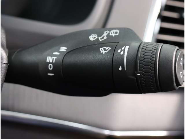 ボルボ ＸＣ９０ リチャージ プラグインハイブリッド Ｔ８ ＡＷＤ インスクリプション ４ＷＤ R3年 (関東) 99