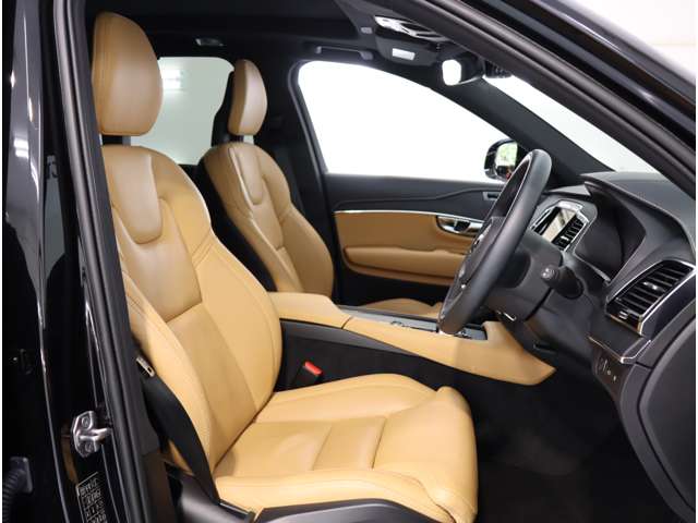 ボルボ ＸＣ９０ リチャージ プラグインハイブリッド Ｔ８ ＡＷＤ インスクリプション ４ＷＤ R3年 (関東) 99