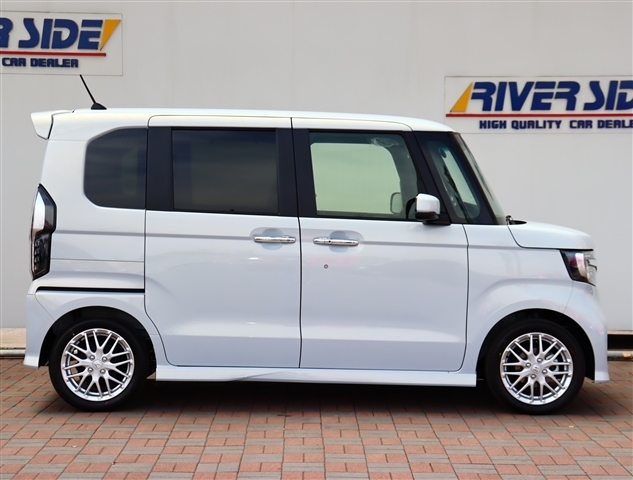 ホンダ Ｎ　ＢＯＸ カスタム ６６０ Ｌ ターボ R5年 (関東) 99
