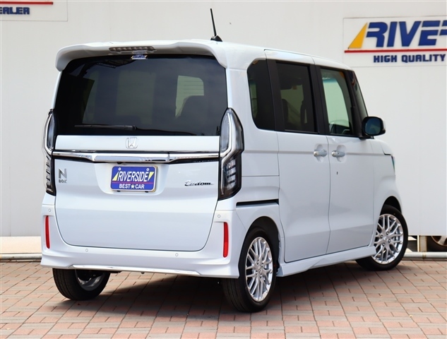 ホンダ Ｎ　ＢＯＸ カスタム ６６０ Ｌ ターボ R5年 (関東) 99
