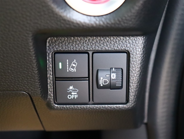 ホンダ Ｎ　ＢＯＸ カスタム ６６０ Ｌ ターボ R5年 (関東) 99