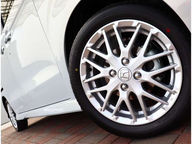 ホンダ Ｎ　ＢＯＸ カスタム ６６０ Ｌ ターボ R5年 (関東) 99