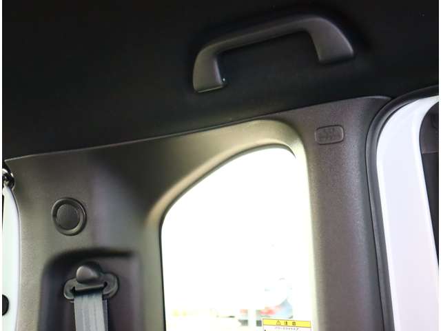 ホンダ Ｎ　ＢＯＸ カスタム ６６０ Ｌ ターボ R5年 (関東) 99