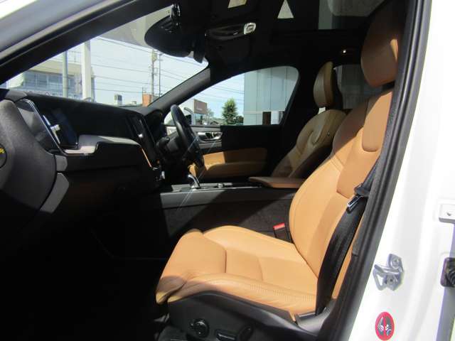 ボルボ ＸＣ６０ Ｔ８ ツインエンジン ＡＷＤ インスクリプション ４ＷＤ H30年 (関東) 99