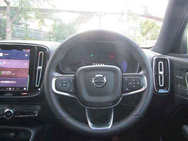 ボルボ ＸＣ４０リチャージ アルティメット ツインモーター ４ＷＤ R4年 (関東) 99