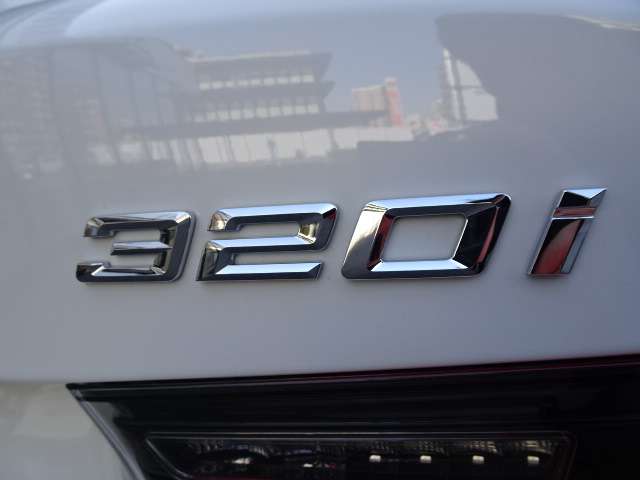 ＢＭＷ ３シリーズ ３２０ｉ　Ｍスポーツ R4年 (近畿) 99