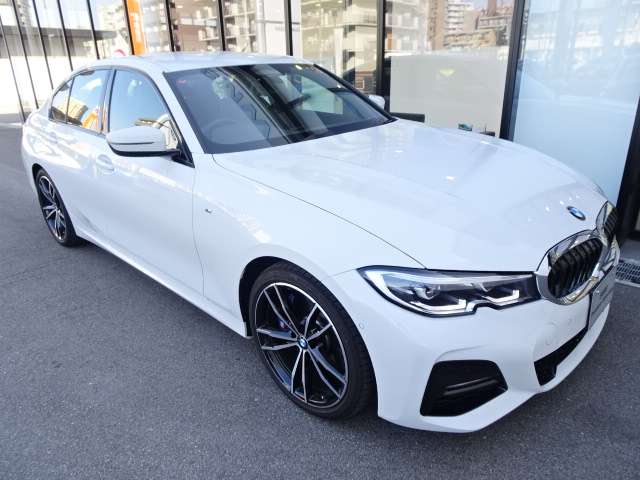 ＢＭＷ ３シリーズ ３２０ｉ　Ｍスポーツ R4年 (近畿) 99