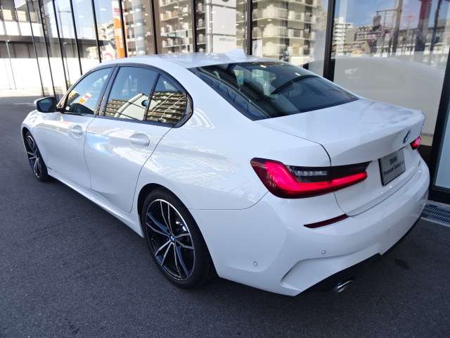 ＢＭＷ ３シリーズ ３２０ｉ　Ｍスポーツ R4年 (近畿) 99