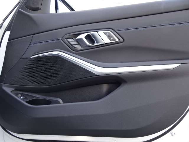 ＢＭＷ ３シリーズ ３２０ｉ　Ｍスポーツ R4年 (近畿) 99