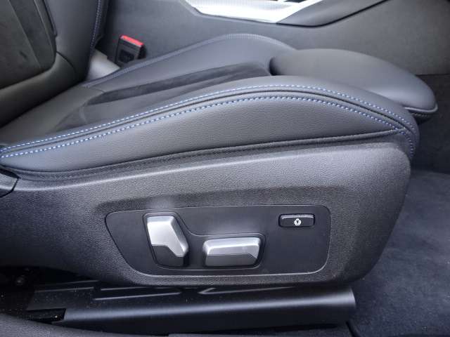 ＢＭＷ ３シリーズ ３２０ｉ　Ｍスポーツ R4年 (近畿) 99