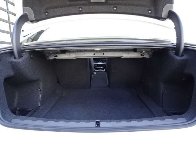 ＢＭＷ ３シリーズ ３２０ｉ　Ｍスポーツ R4年 (近畿) 99