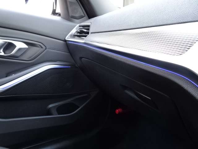 ＢＭＷ ３シリーズ ３２０ｉ　Ｍスポーツ R4年 (近畿) 99