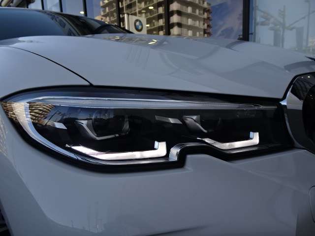 ＢＭＷ ３シリーズ ３２０ｉ　Ｍスポーツ R4年 (近畿) 99