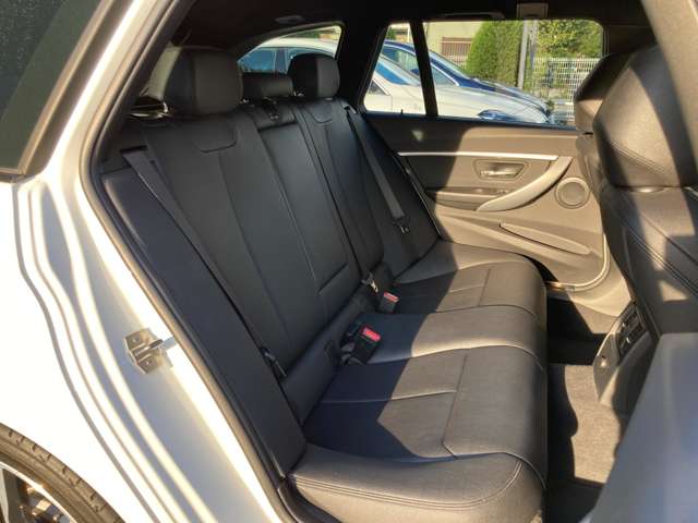 ＢＭＷ ３シリーズ ３１８ｉ　Ｍスポーツ　エディション　シャドー R1年 (近畿) 99