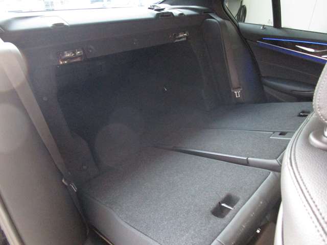 ＢＭＷ ５シリーズ ５２３ｉ　Ｍスポーツ H30年 (近畿) 99