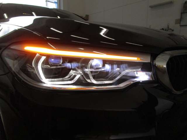 ＢＭＷ ５シリーズ ５２３ｉ　Ｍスポーツ H30年 (近畿) 99