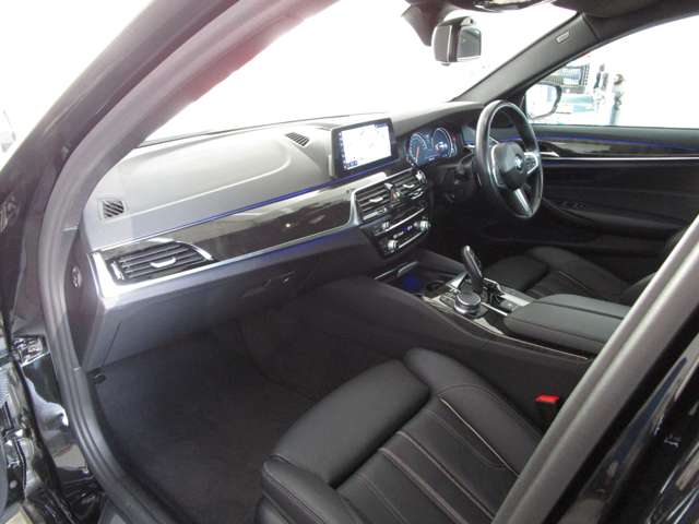 ＢＭＷ ５シリーズ ５２３ｉ　Ｍスポーツ H30年 (近畿) 99