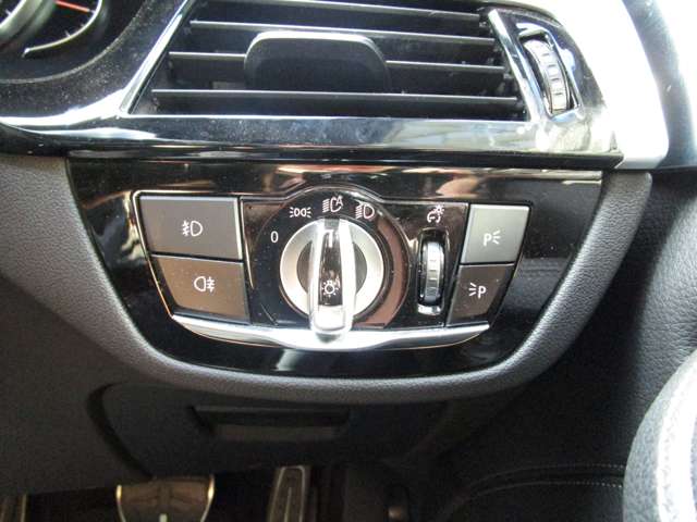 ＢＭＷ ５シリーズ ５２３ｉ　Ｍスポーツ H30年 (近畿) 99