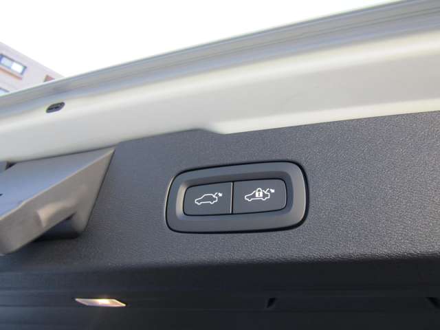 ボルボ Ｖ６０クロスカントリー Ｔ５ ＡＷＤ ４ＷＤ R2年 (関東) 99