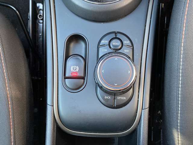 ミニ ミニクロスオーバー クーパー Ｄ H30年 (近畿) 99