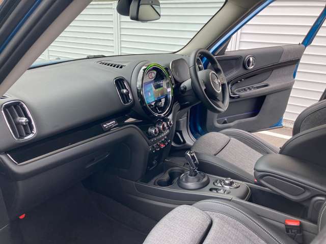 ミニ ミニクロスオーバー クーパー Ｄ R4年 (近畿) 99