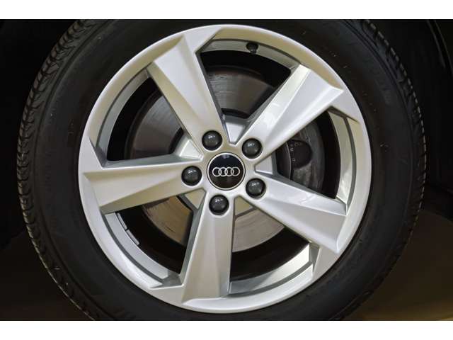 アウディ Ｑ２ ３５ ＴＤＩ スポーツ ディーゼルターボ R3年 (北海道) 99