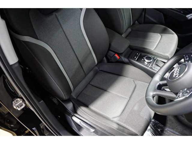 アウディ Ｑ２ ３５ ＴＤＩ スポーツ ディーゼルターボ R3年 (北海道) 99