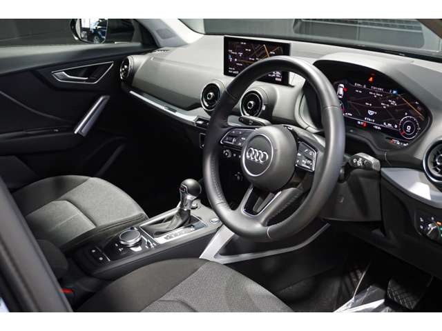 アウディ Ｑ２ ３５ ＴＤＩ スポーツ ディーゼルターボ R3年 (北海道) 99