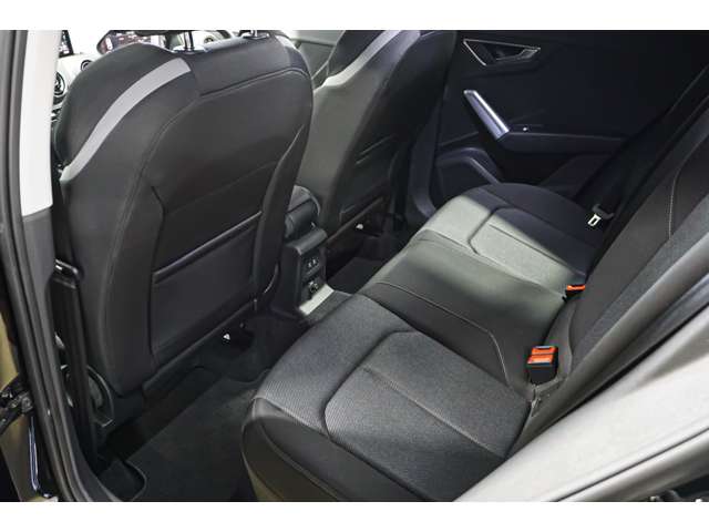 アウディ Ｑ２ ３５ ＴＤＩ スポーツ ディーゼルターボ R3年 (北海道) 99