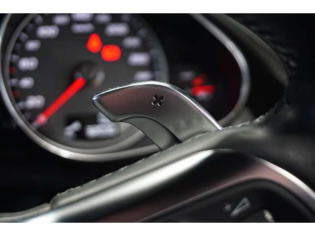 アウディ Ｒ８ ４．２ ＦＳＩ クワトロ ４ＷＤ H25年 (北海道) 99