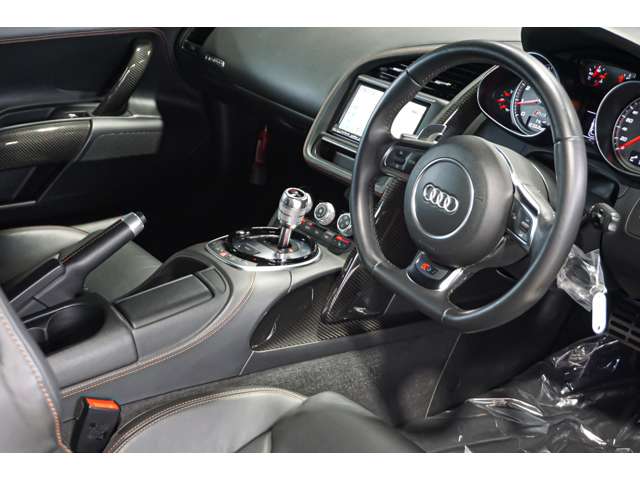 アウディ Ｒ８ ４．２ ＦＳＩ クワトロ ４ＷＤ H25年 (北海道) 99