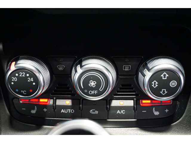 アウディ Ｒ８ ４．２ ＦＳＩ クワトロ ４ＷＤ H25年 (北海道) 99