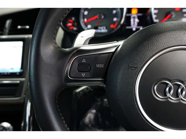 アウディ Ｒ８ ４．２ ＦＳＩ クワトロ ４ＷＤ H25年 (北海道) 99