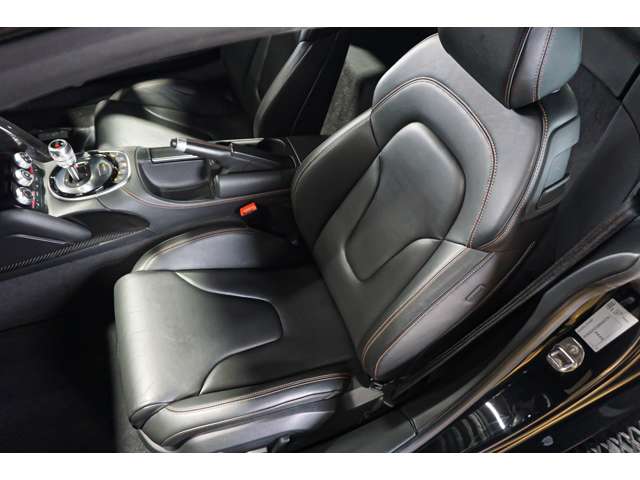 アウディ Ｒ８ ４．２ ＦＳＩ クワトロ ４ＷＤ H25年 (北海道) 99