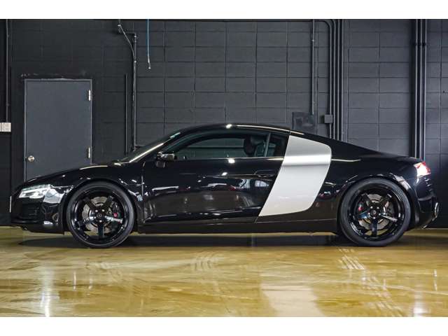 アウディ Ｒ８ ４．２ ＦＳＩ クワトロ ４ＷＤ H25年 (北海道) 99