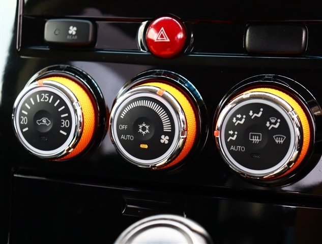 三菱 デリカ　Ｄ：５ ２．２ アクティブギア ディーゼルターボ ４ＷＤ H30年 (関東) 99