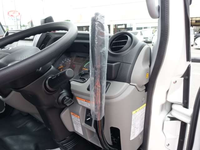 三菱フソウ キャンター ３．０ 強化ダンプ 全低床 ディーゼルターボ R5年 (東海) 99