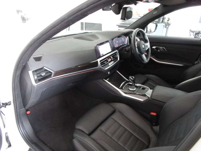 ＢＭＷ ３シリーズ ３２０ｉ　Ｍスポーツ R1年 (近畿) 99