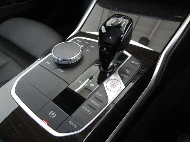 ＢＭＷ ３シリーズ ３２０ｉ　Ｍスポーツ R1年 (近畿) 99