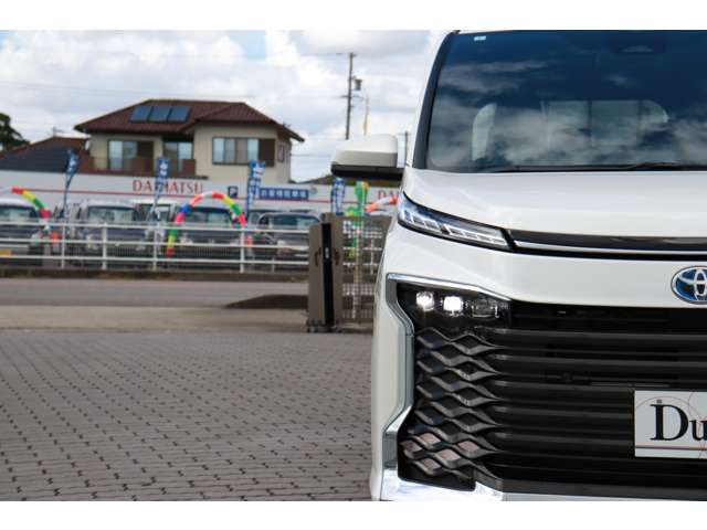トヨタ ヴォクシー １．８ ハイブリッド Ｓ－Ｚ R5年 (東海) 99