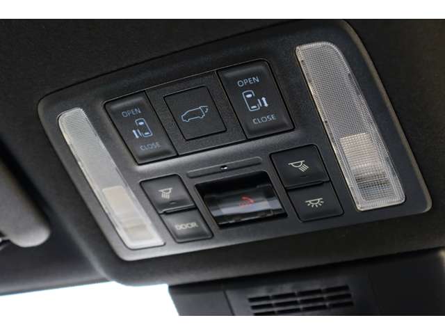 トヨタ ヴォクシー １．８ ハイブリッド Ｓ－Ｚ R5年 (東海) 99