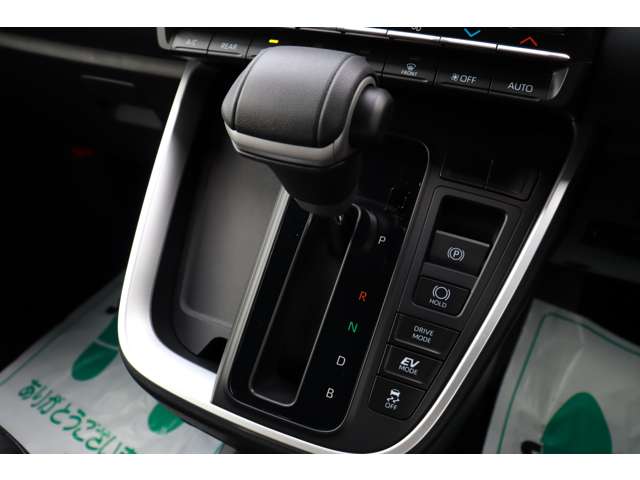 トヨタ ヴォクシー １．８ ハイブリッド Ｓ－Ｚ R5年 (東海) 99