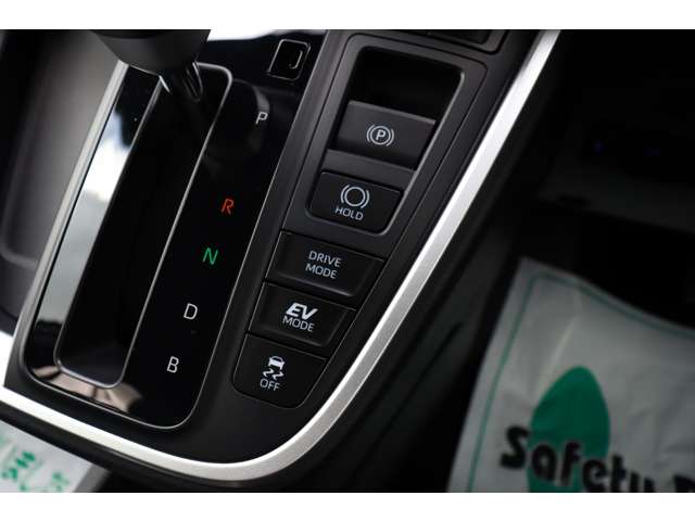 トヨタ ヴォクシー １．８ ハイブリッド Ｓ－Ｚ R5年 (東海) 99