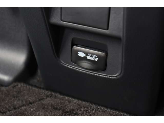 トヨタ ヴォクシー １．８ ハイブリッド Ｓ－Ｚ R5年 (東海) 99