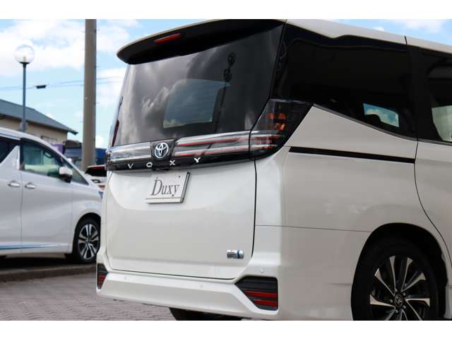 トヨタ ヴォクシー １．８ ハイブリッド Ｓ－Ｚ R5年 (東海) 99