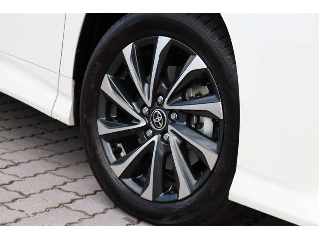 トヨタ ヴォクシー １．８ ハイブリッド Ｓ－Ｚ R5年 (東海) 99