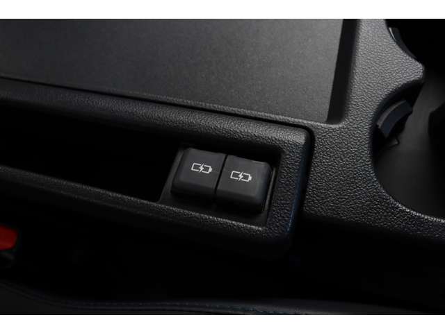 トヨタ ヴォクシー １．８ ハイブリッド Ｓ－Ｚ R5年 (東海) 99