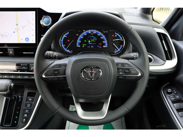 トヨタ ヴォクシー １．８ ハイブリッド Ｓ－Ｚ R5年 (東海) 99