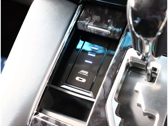 トヨタ ヴェルファイア　ハイブリッド ハイブリッド ２．５ ＺＲ Ｇエディション Ｅ－ＦＯＵＲ ４ＷＤ R1年 (関東) 99