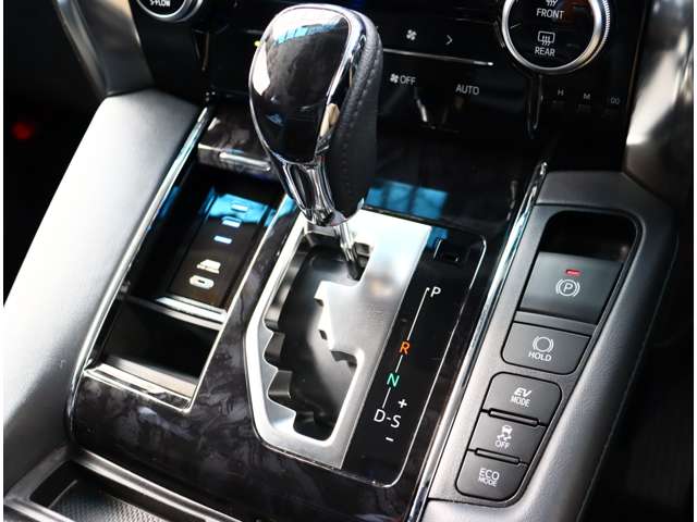 トヨタ ヴェルファイア　ハイブリッド ハイブリッド ２．５ ＺＲ Ｇエディション Ｅ－ＦＯＵＲ ４ＷＤ R1年 (関東) 99